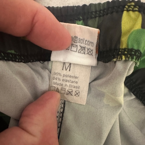 Tulio Camo Stretch Swim Trunks Medium Gently worn 30-38" waist 3" inseam - Picture 5 of 5